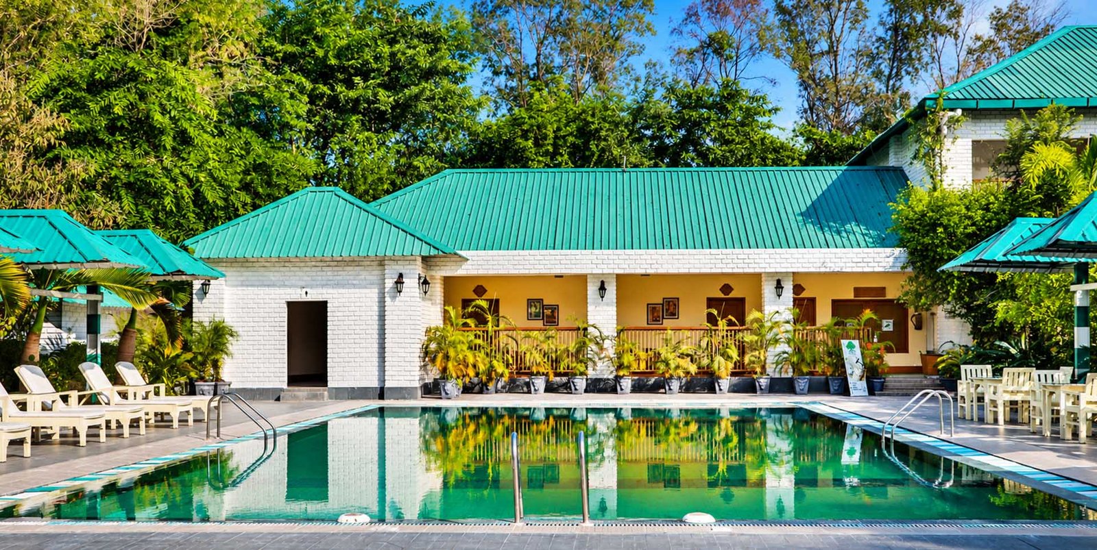 Diffloo Swimming Pool - Borgos Kaziranga, Assam 4